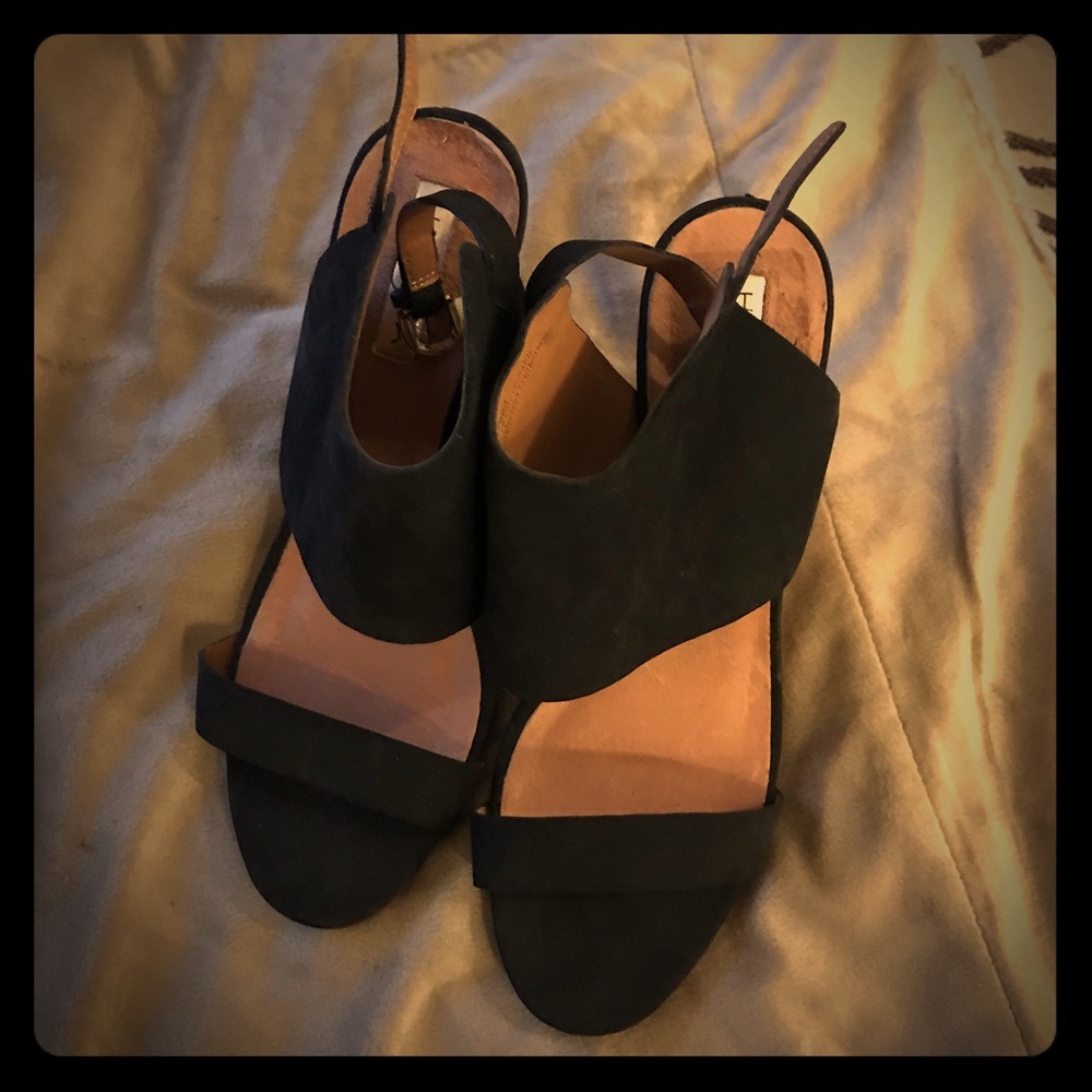 Classic heeled sandals from Halogen